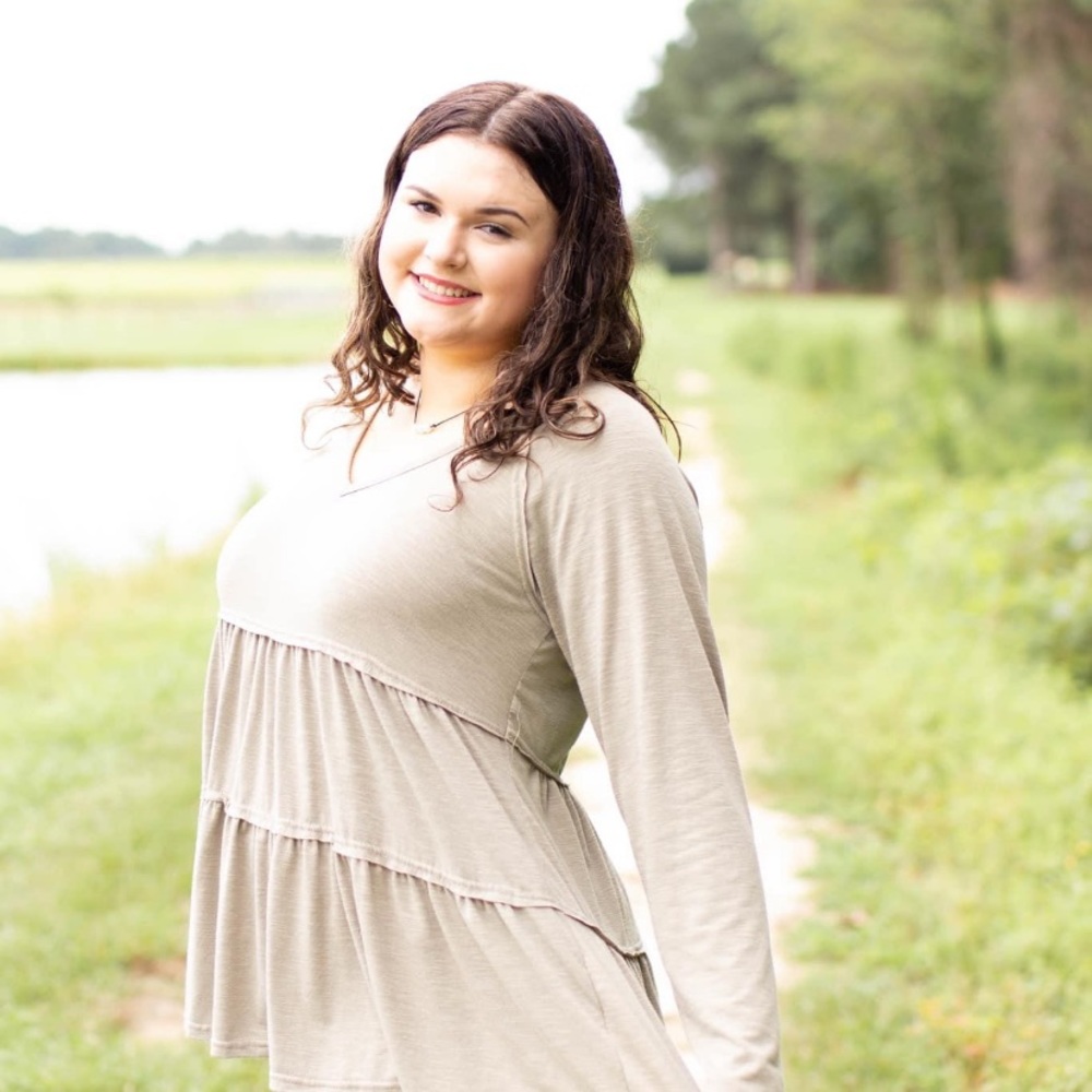 Meet your Posher, Emily